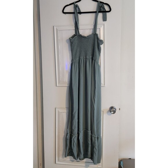 Zesica Women's Sz L Sage Green Smocked Top Tiered Maxi Sun Dress w/ Tie Straps - Picture 3 of 13